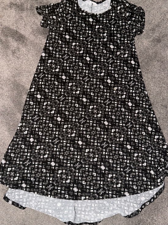 LuLaRoe Dresses & Skirts - LuLaRoe Black and White Geometric Carly Dress